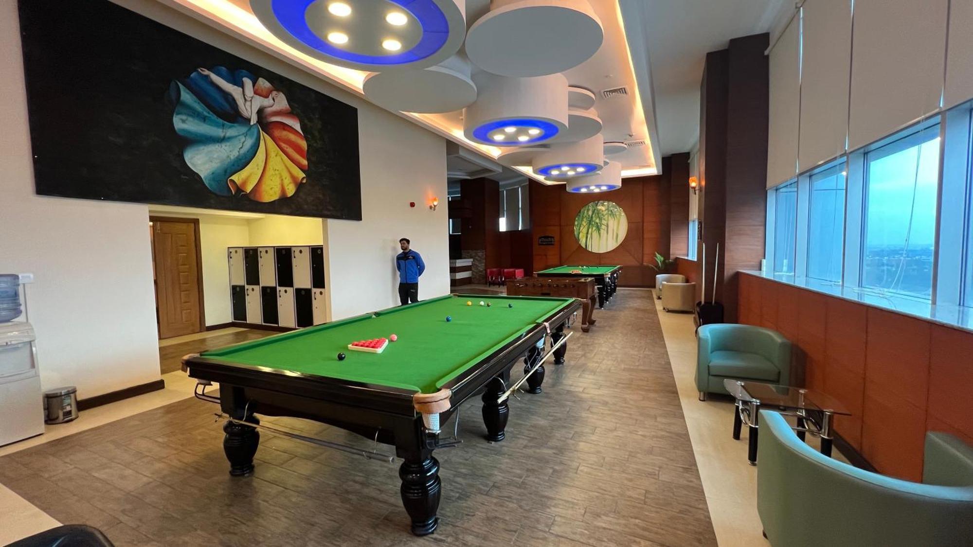 Centaurus Three Bed City View Islamabad Extérieur photo
