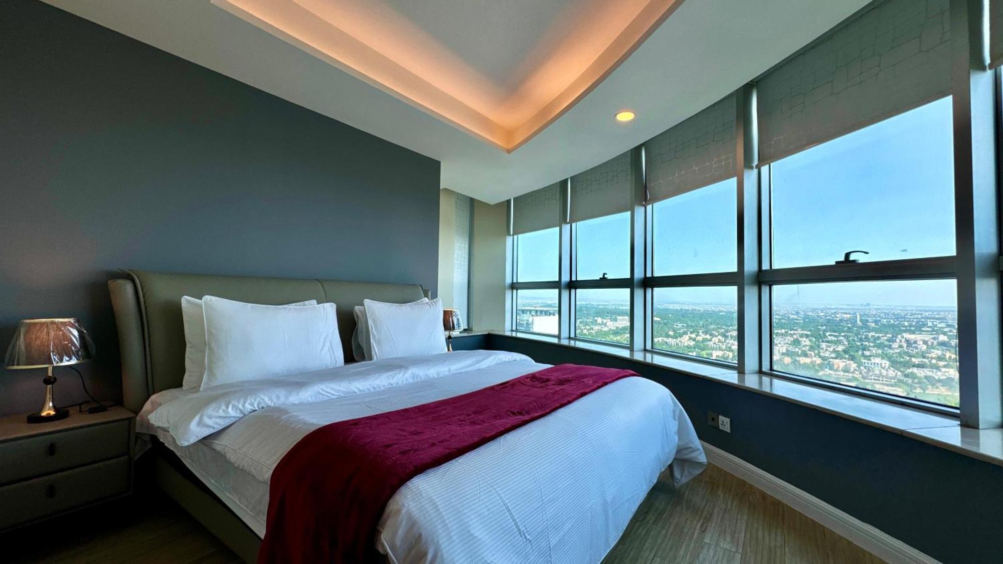 Centaurus Three Bed City View Islamabad Extérieur photo